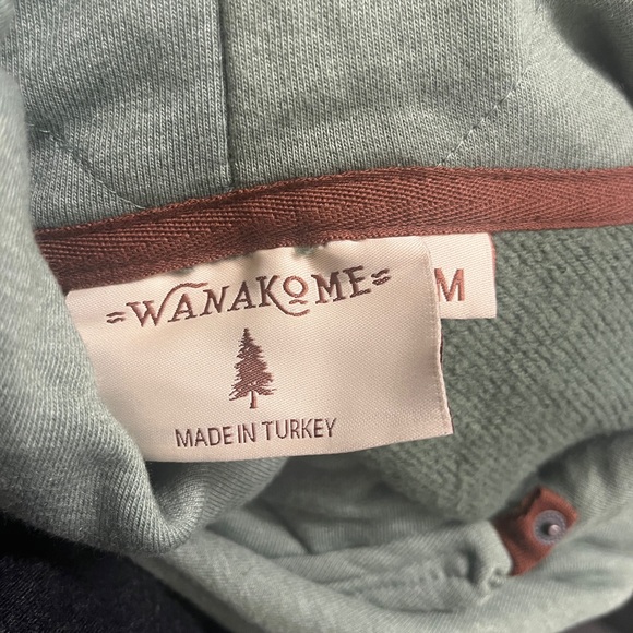 Wanakome Gray and Green Hoodie with Brown Patch - Picture 3 of 3